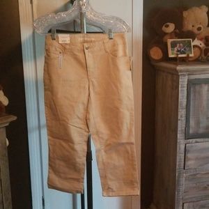 Croft&Barrow Capri Pants
